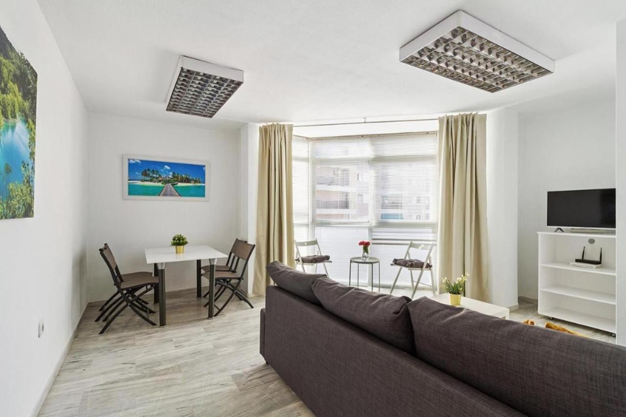 Apartamento Luminoso Cuarteles By Greensol Homes マラガ エクステリア 写真